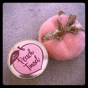 Too Faced peach tinsel